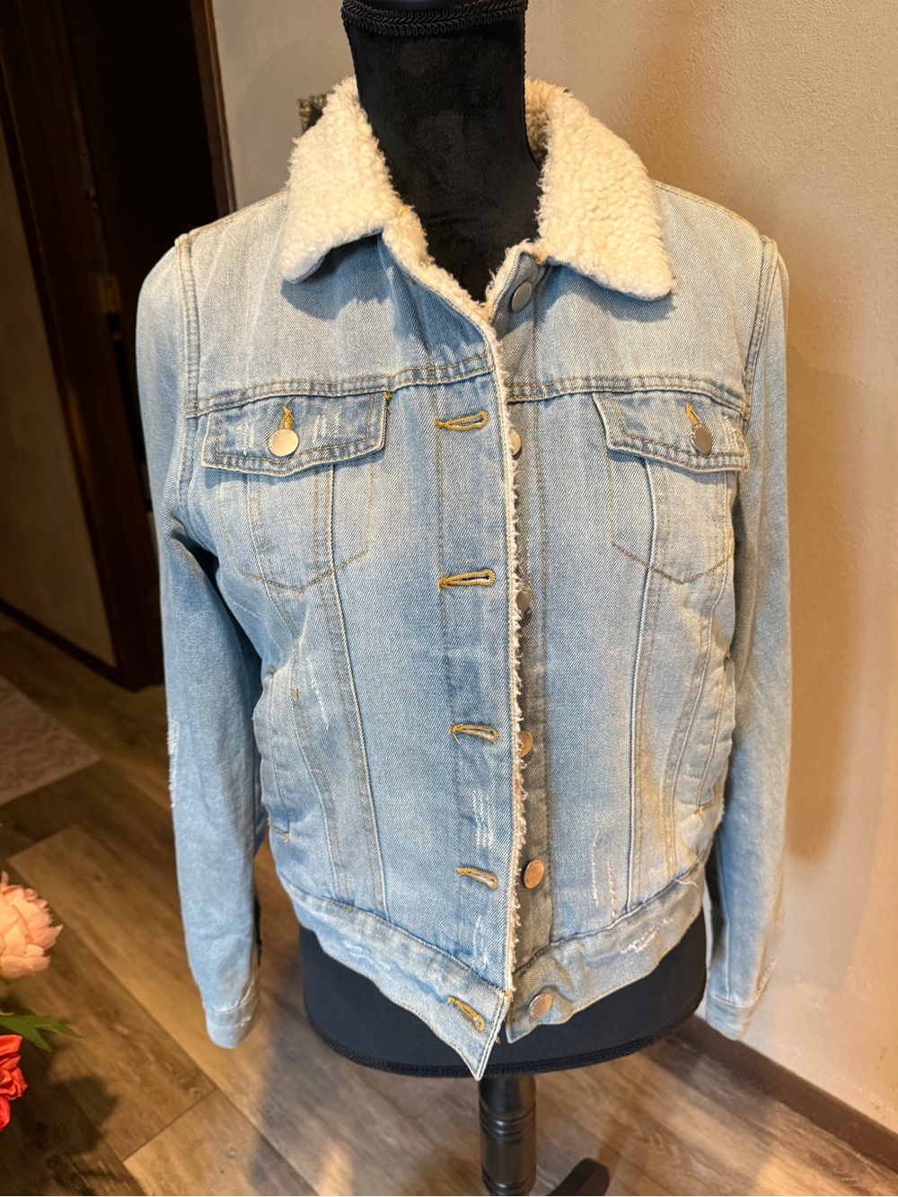 Ashley Vintage Charm Light Blue Sherpa-Lined Denim Jacket - Women